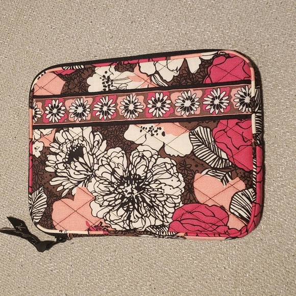 VERA BRADLEY E-reader/tablet case/sleeve pink mixed floral print - Picture 1 of 7